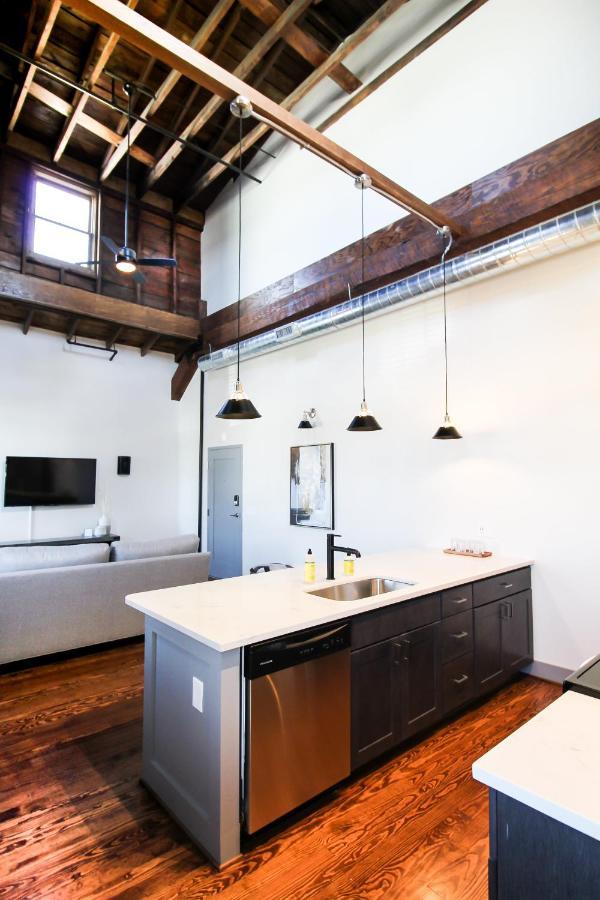 The Lofts At Downtown Salem Aparthotel Exterior photo